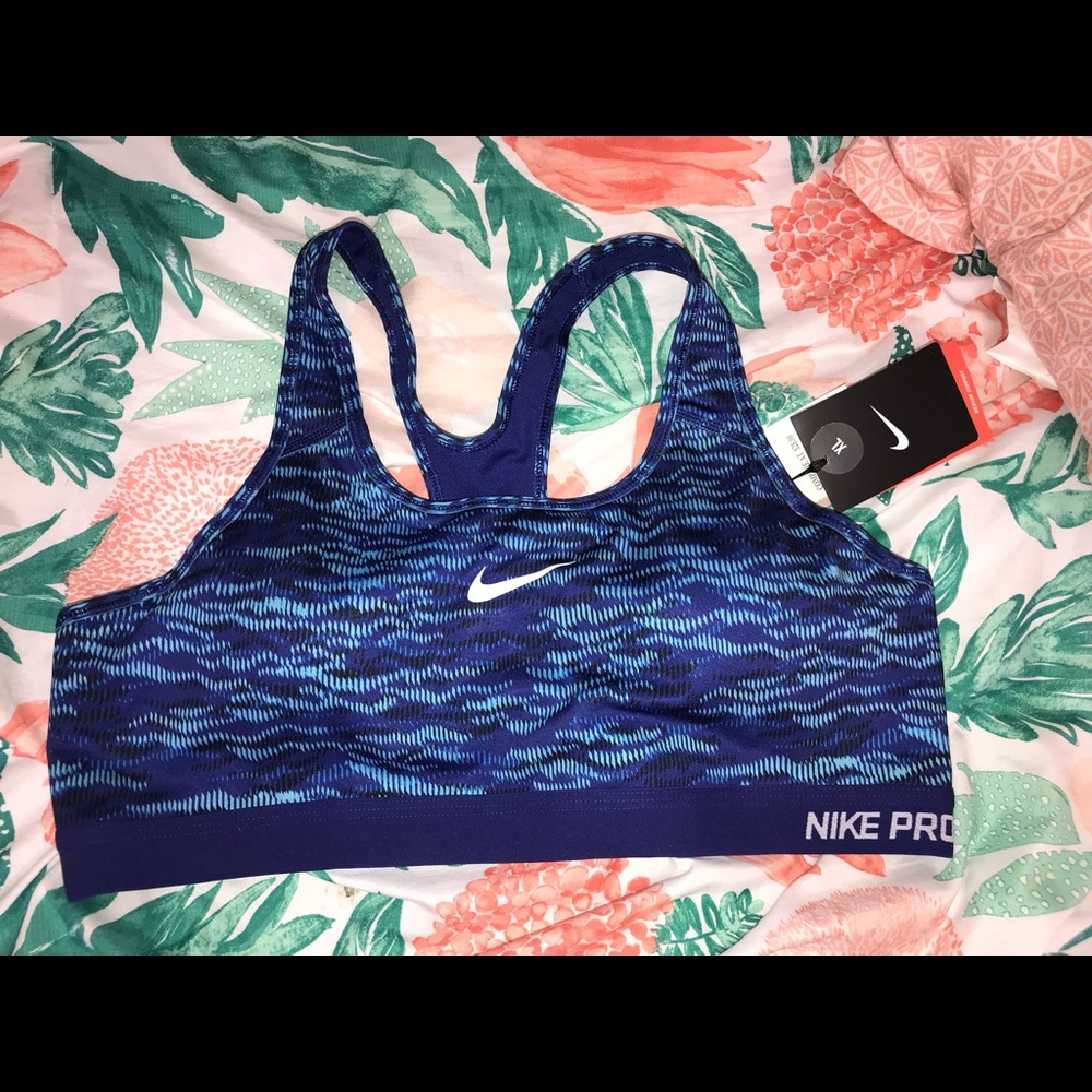 Nike Sports Bra, Size: XL